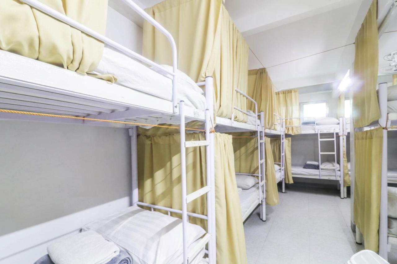 Ark Hostel City Center Manila Pasay Exterior foto